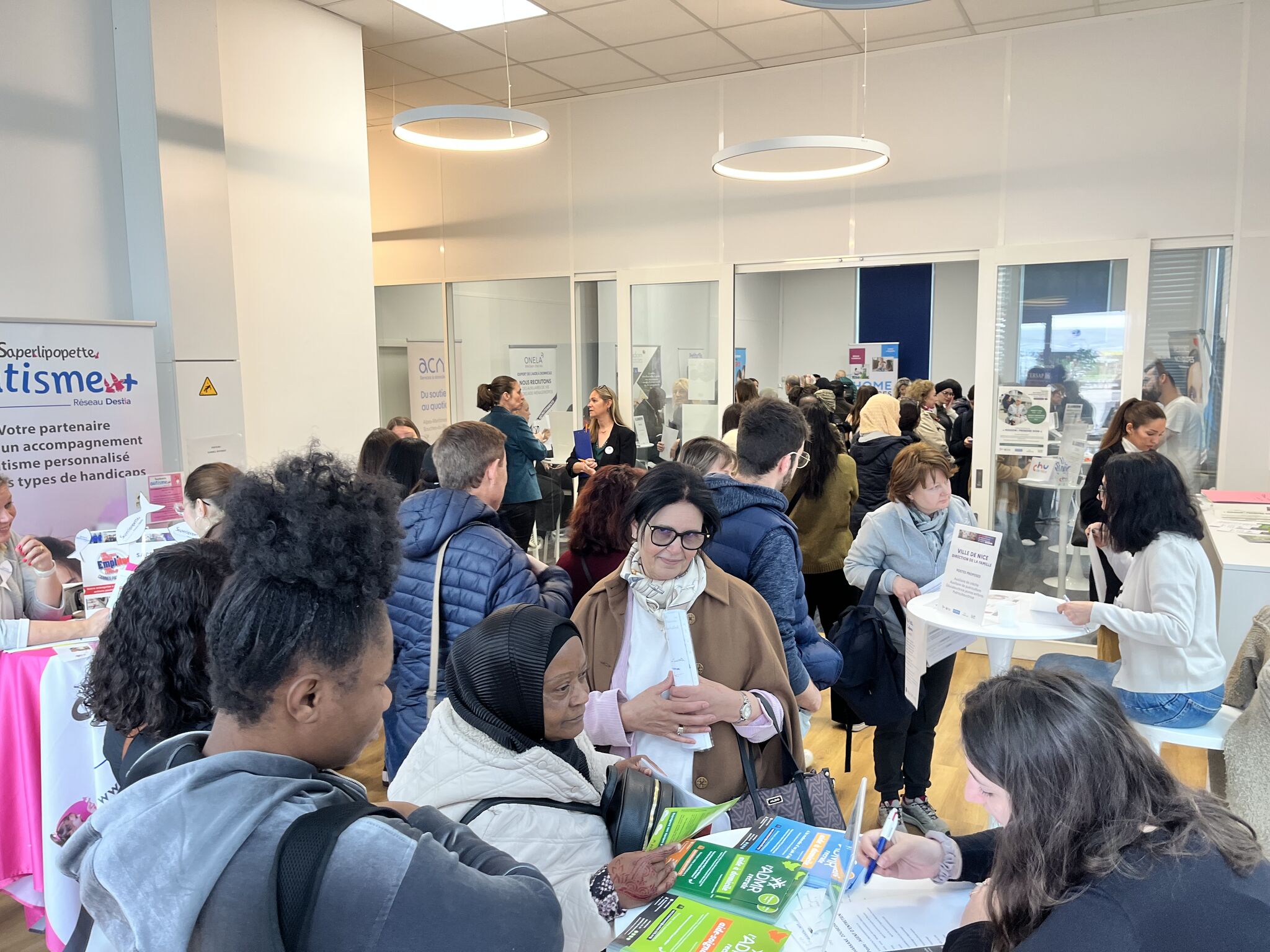 Retour sur le forum « Mission : Prendre Soin » : un événement clé pour l’emploi dans la santé et l’accompagnement