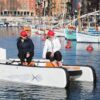 Bateau de la startup Xtramarine naviguant dans le port de Nice
